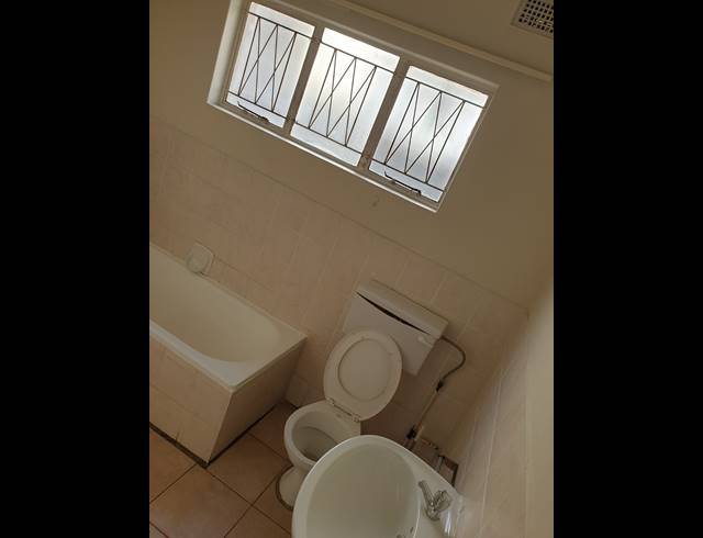1 BEDROOM APARTMENT FOR SALE IN PIETERMARITZBURG CENTRAL